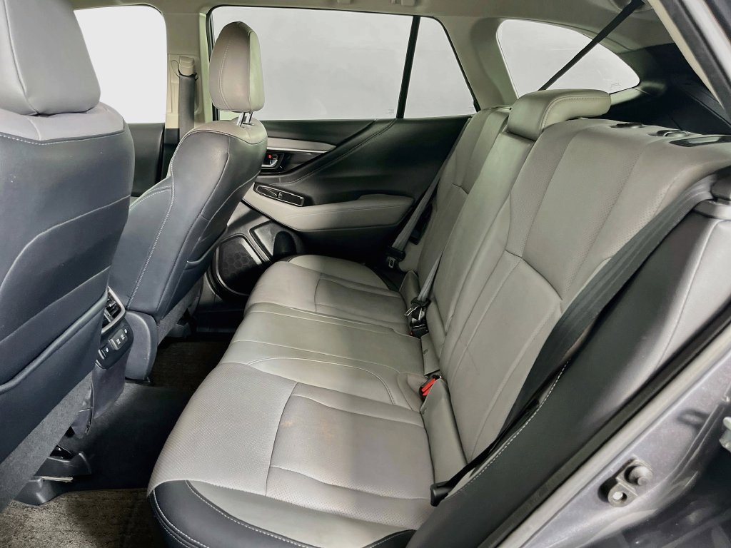 Used 2022 Subaru Outback Limited AWD/4WD image 31