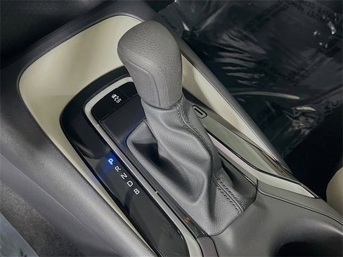 Used 2025 Toyota Corolla LE image 23