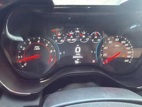 Used 2017 Chevrolet Camaro SS RWD image 13