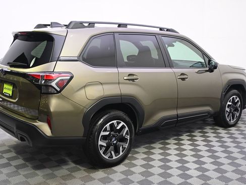 Used 2026 Subaru Forester Premium AWD/4WD image 7