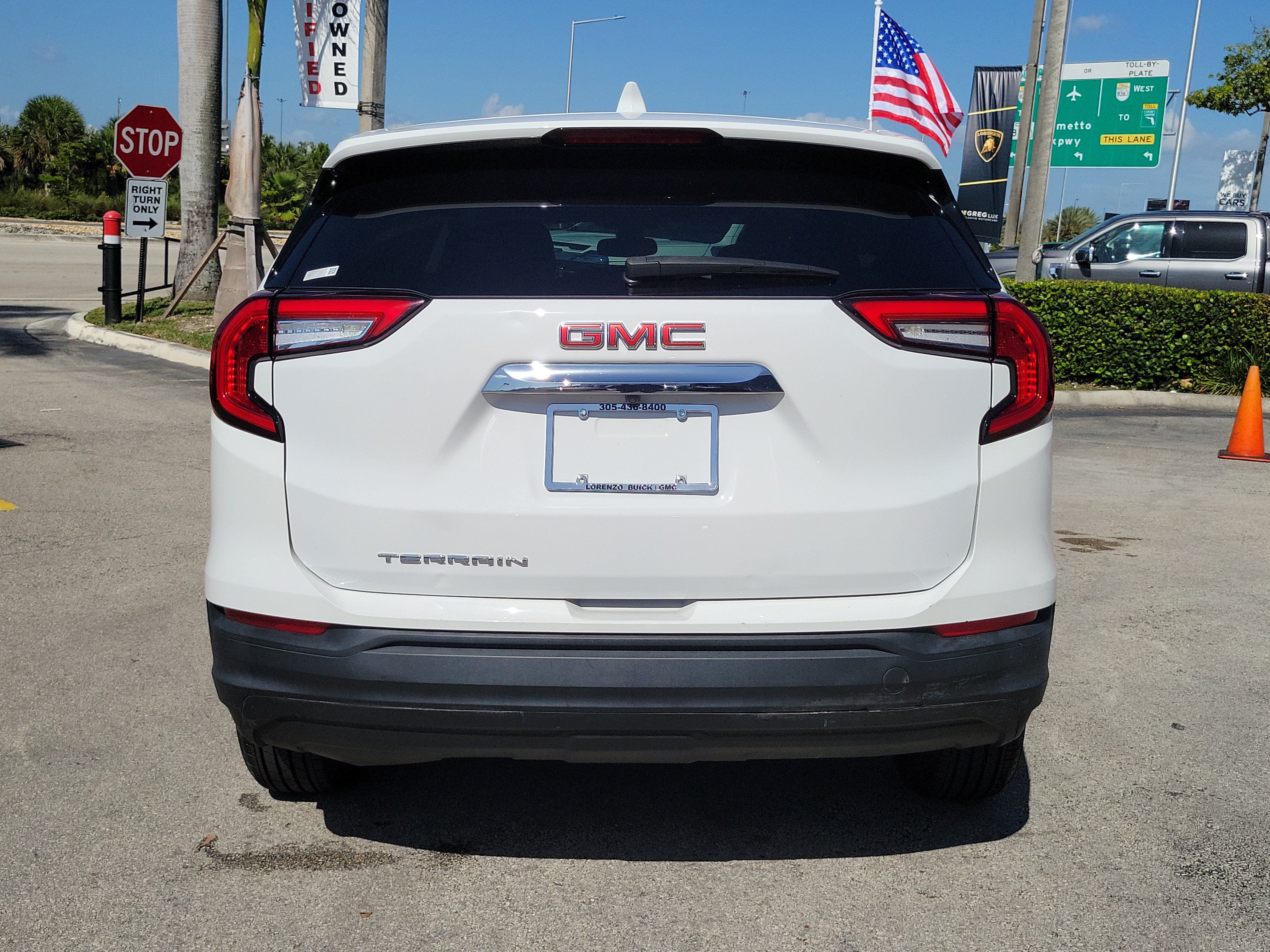 Used 2023 GMC Terrain SLE FWD image 6
