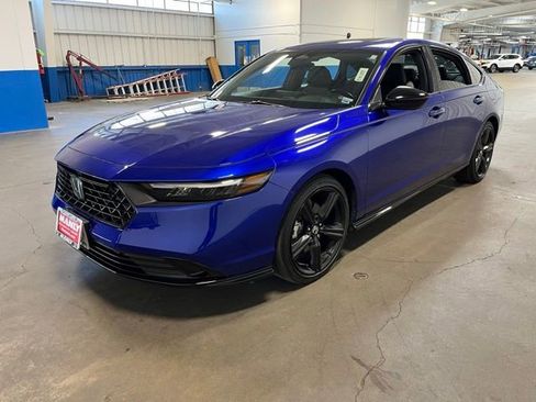 Used 2023 Honda Accord Sport image 7