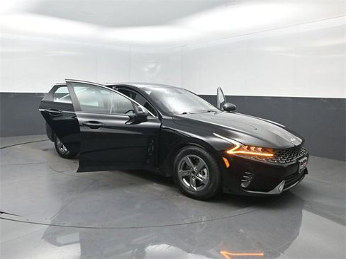 Used 2022 Kia K5 LXS image 41