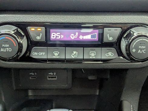 Used 2024 Nissan Kicks SR w/ SR Premium Package image 27