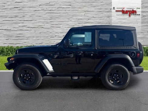 Used 2022 Jeep Wrangler Sport image 2