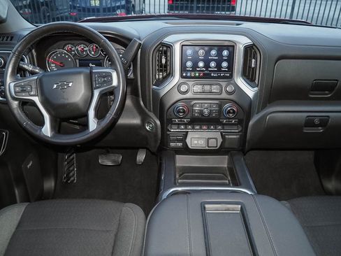 Used 2021 Chevrolet Silverado 1500 RST image 11