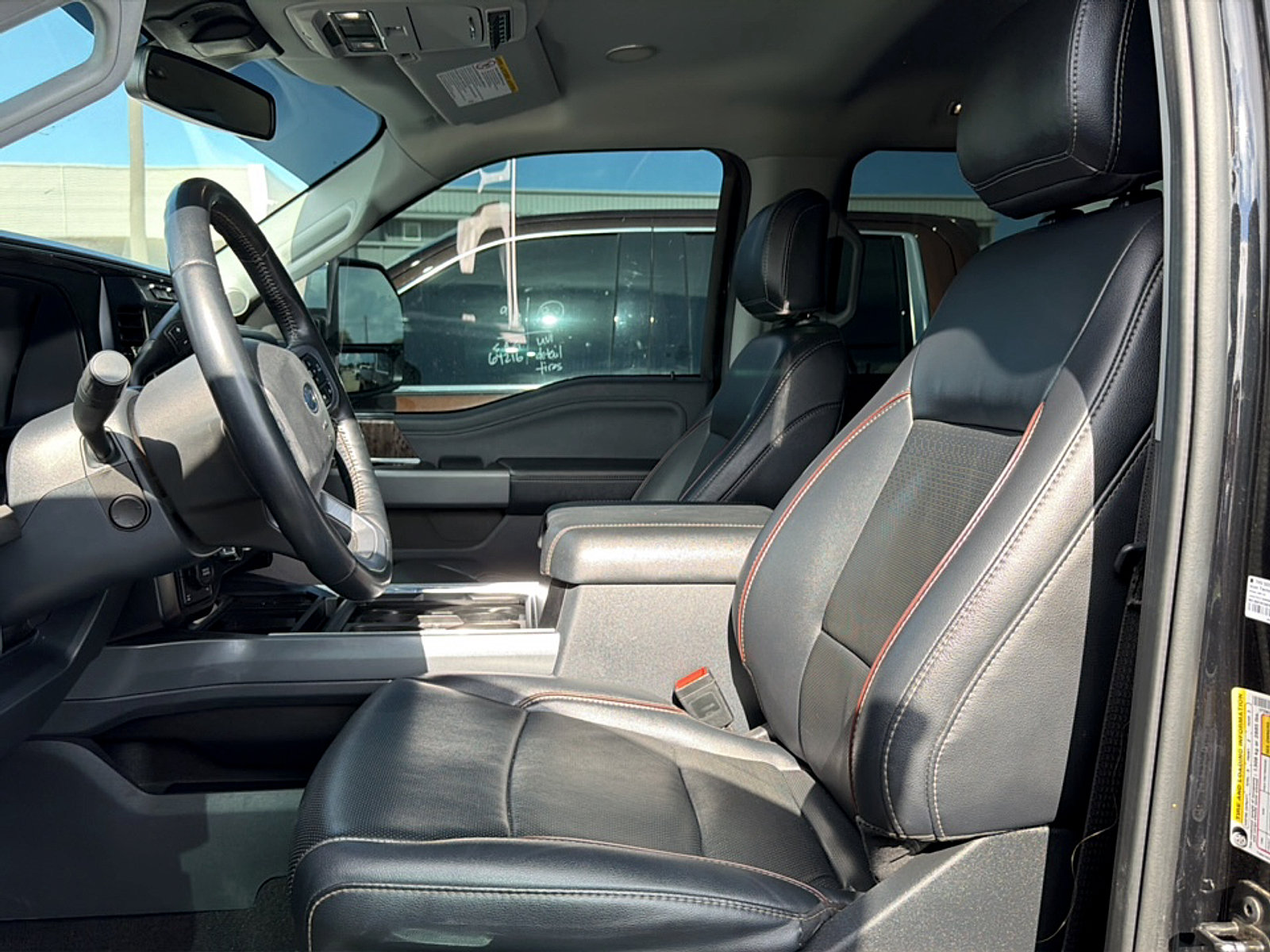 Used 2024 Ford F250 Lariat w/ Lariat Ultimate Package AWD/4WD image 21