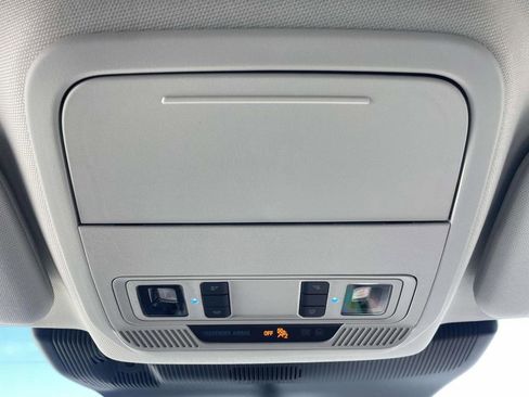 New 2026 Ford Explorer Active image 8