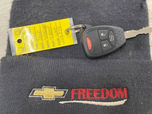 Used 2016 Jeep Wrangler Unlimited Rubicon w/ Connectivity Group AWD/4WD image 29