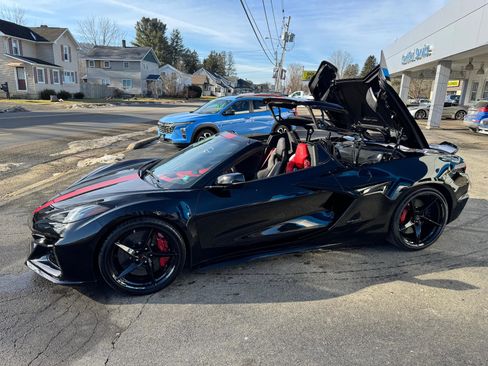 New 2026 Chevrolet Corvette E-Ray w/ Battery Protection Package image 22