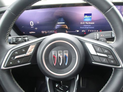 Used 2025 Buick Envision Sport Touring image 15