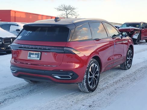 New 2026 Lincoln Nautilus Reserve image 4