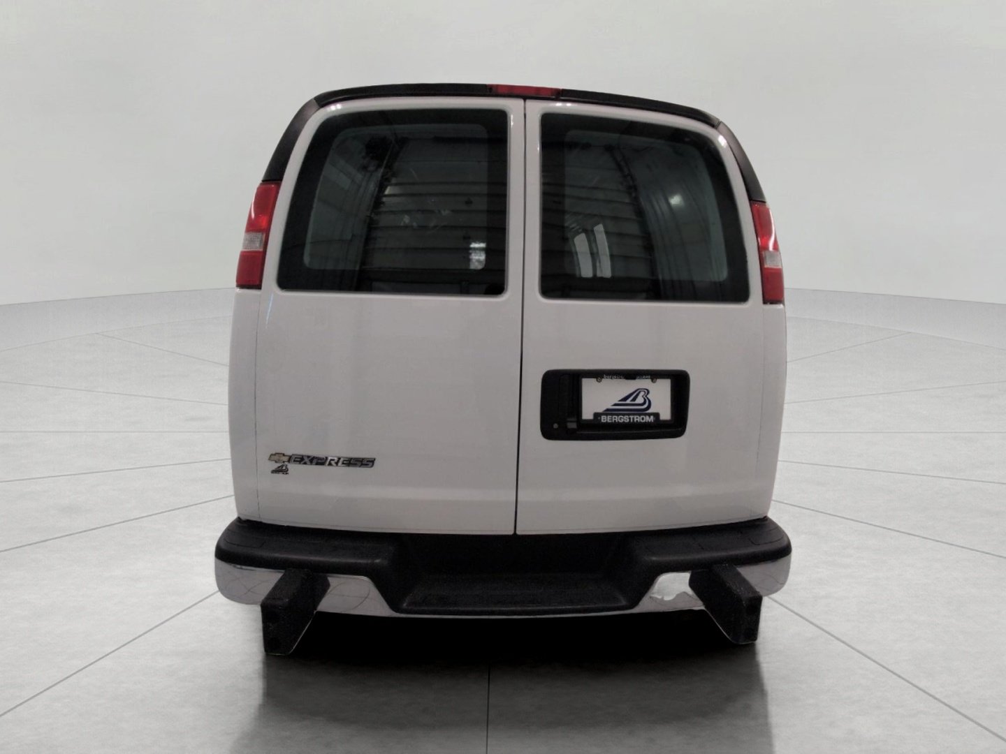 Used 2025 Chevrolet Express 2500 w/ Driver Convenience Package RWD image 25