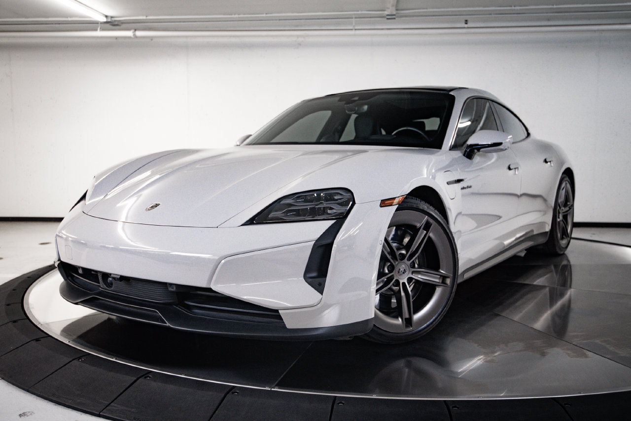 Certified 2025 Porsche Taycan Turbo AWD/4WD image 1