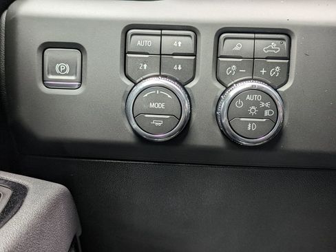 New 2026 GMC Sierra 2500 AT4 w/ AT4 Premium Plus Package image 22