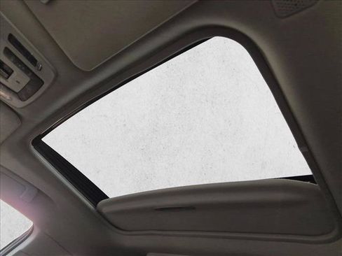 Used 2021 Toyota Sienna Limited AWD/4WD image 13