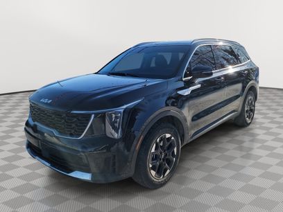 Used 2024 Kia Sorento S w/ Panoramic Sunroof Package