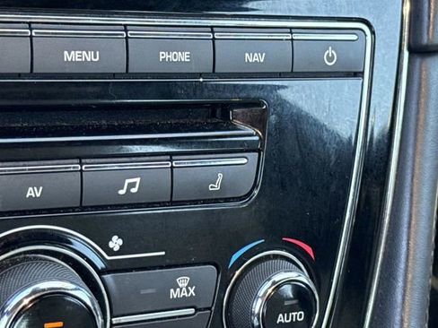 Used 2012 Jaguar XJ image 34