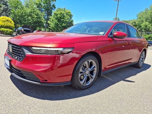 Certified 2023 Honda Accord EX image 3