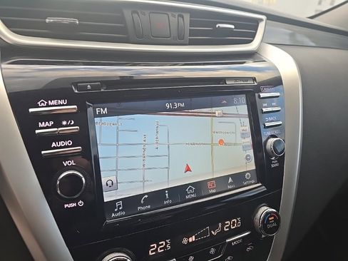 Used 2017 Nissan Murano Platinum image 9