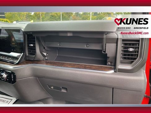 Used 2024 GMC Sierra 1500 Elevation image 39