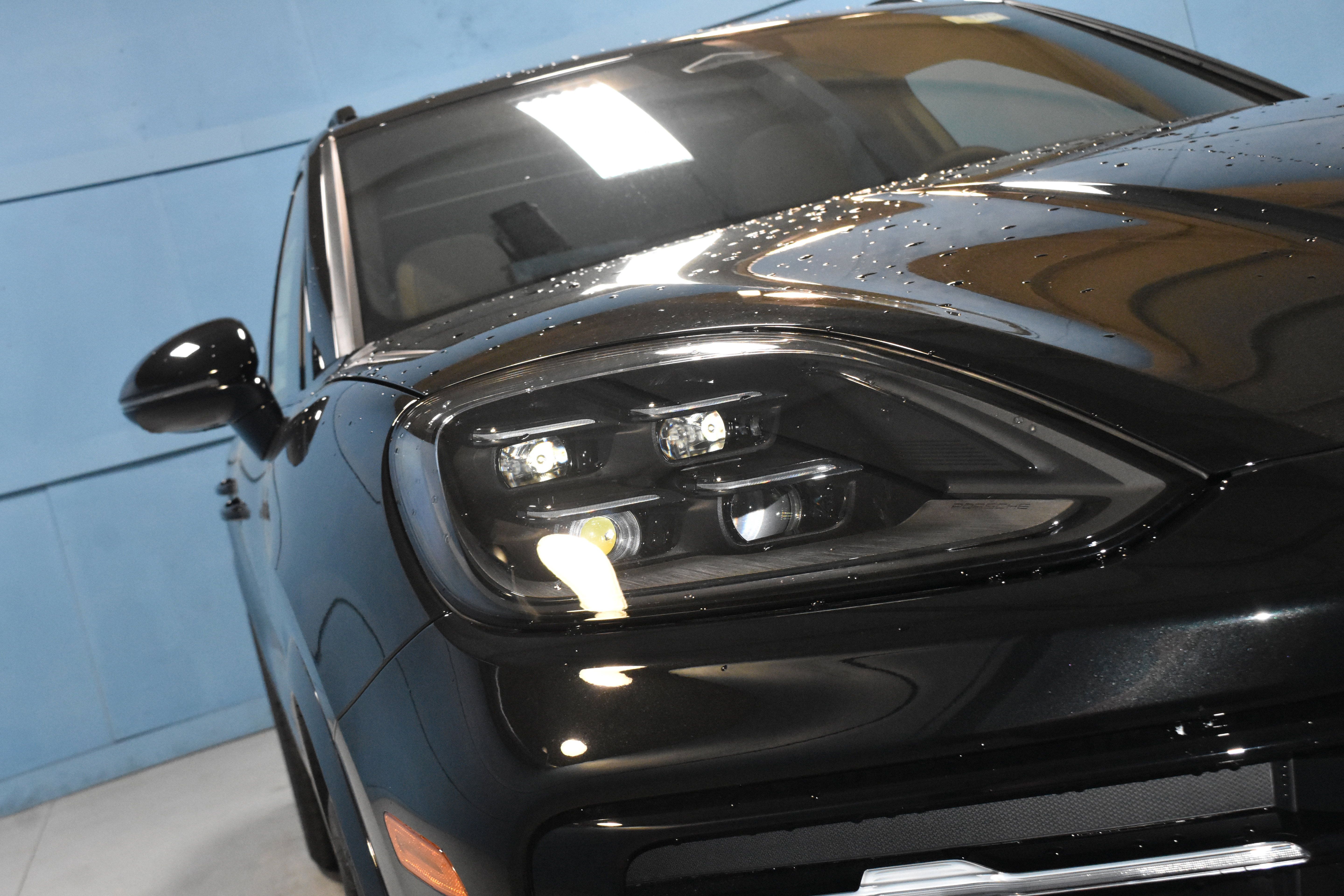 Used 2026 Porsche Cayenne AWD/4WD image 27