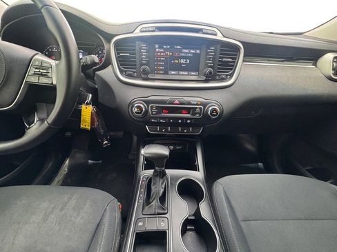 Used 2019 Kia Sorento FWD w/ Option Group 020 image 12