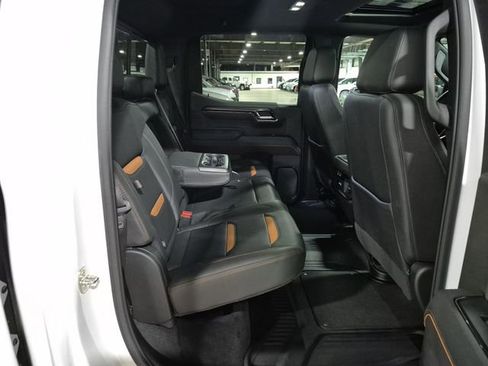 Certified 2024 GMC Sierra 1500 AT4 w/ Technology Package AWD/4WD image 29