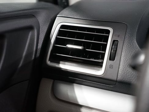 Used 2016 Subaru Forester 2.5i Limited w/ Protection Package #2 image 22