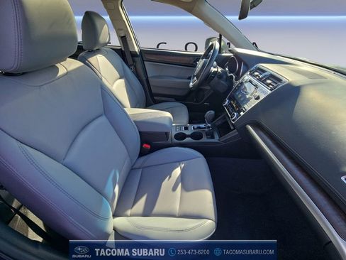 Used 2018 Subaru Outback 3.6R Limited image 17