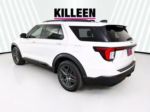 New 2026 Ford Explorer ST-Line w/ ST-Line Street Pack RWD image 5