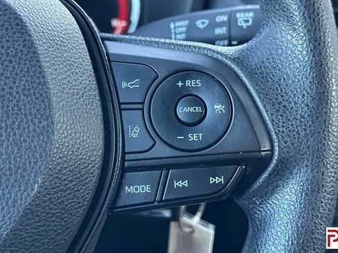 Used 2023 Toyota RAV4 LE image 27