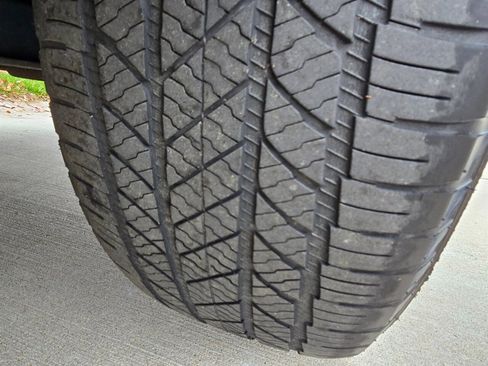 Used 2015 Chevrolet Suburban LT image 51