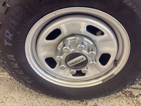 Used 2022 Ford F350 XL w/ Power Equipment Group image 31