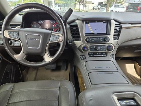 Used 2016 GMC Yukon XL Denali w/ Open Road Package AWD/4WD image 15