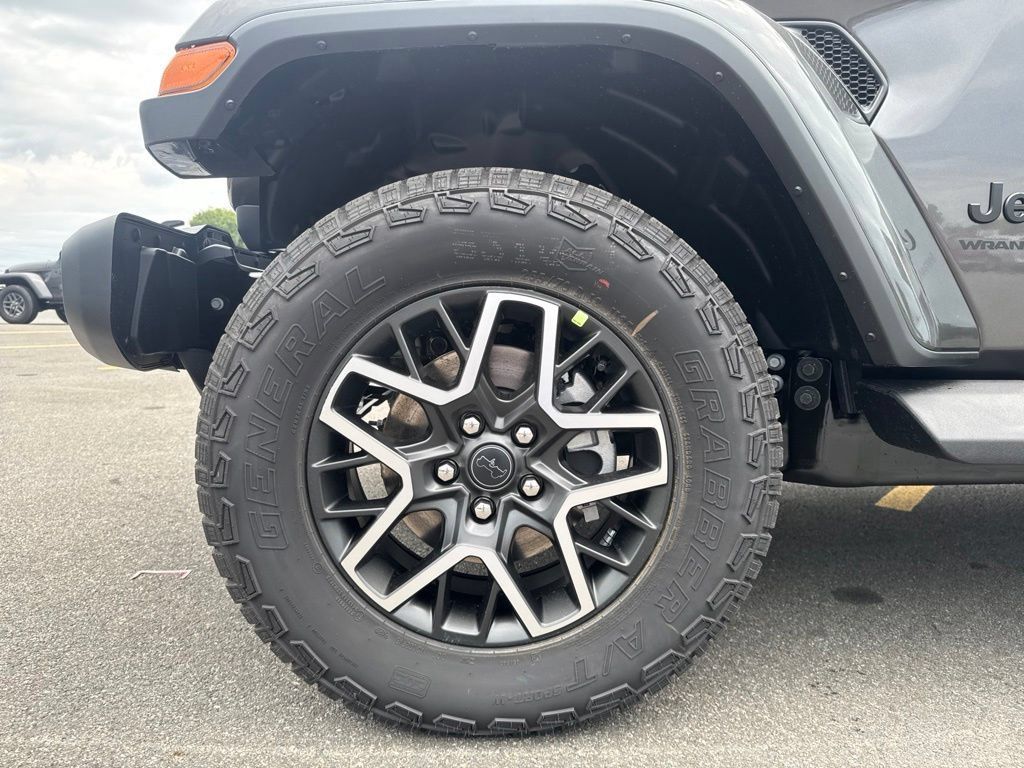 New 2027 Jeep Wrangler Unlimited Sahara AWD/4WD image 11