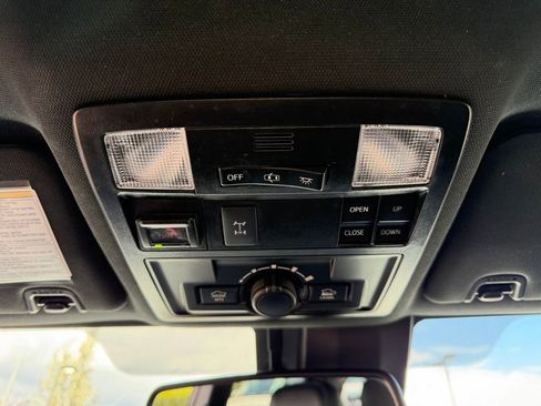 Used 2020 Toyota Tacoma TRD Off-Road w/ TRD Premium Off Road Package image 29