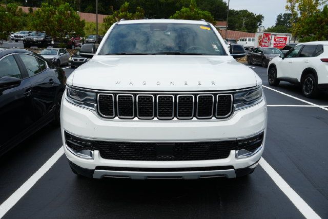 Used 2024 Jeep Wagoneer Series II w/ Flexible Seating Group RWD image 4