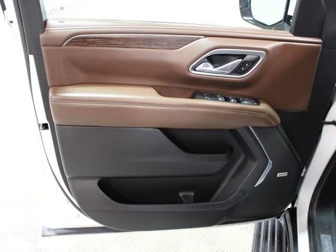 Used 2021 Chevrolet Tahoe High Country w/ Premium Package image 20