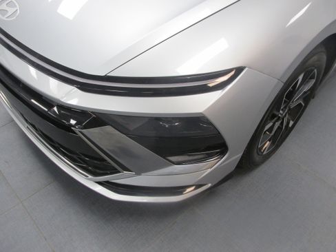 Used 2024 Hyundai Sonata SEL FWD image 9
