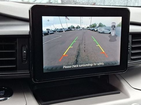 Certified 2023 Ford Explorer XLT AWD/4WD image 17