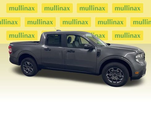 New 2025 Ford Maverick XLT image 2