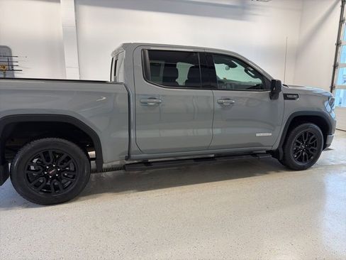 Used 2024 GMC Sierra 1500 Elevation w/ Preferred Package image 9