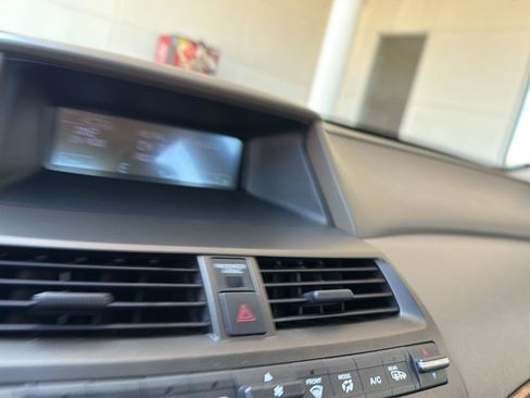 Used 2010 Honda Accord EX-L image 23