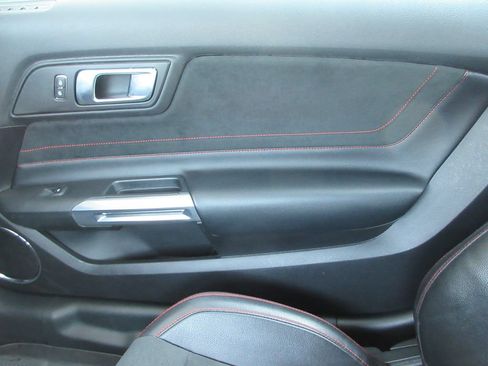 Used 2022 Ford Mustang GT Premium w/ Equipment Group 401A RWD image 24