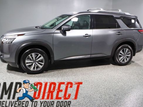 Used 2022 Nissan Pathfinder SL image 10