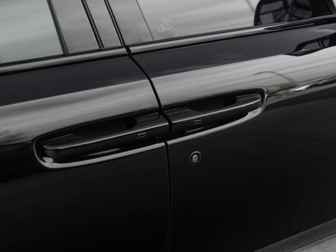 Used 2025 Rolls-Royce Ghost Black Badge image 8