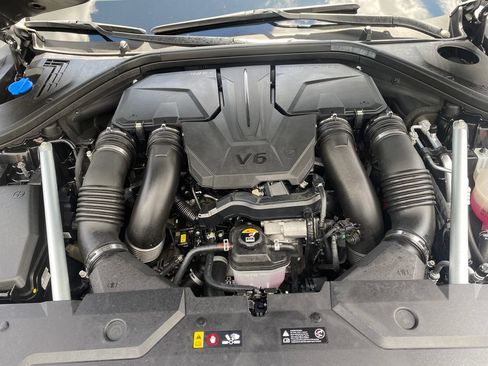 Certified 2023 Genesis GV70 3.5T Sport w/ Sport Prestige Package AWD/4WD image 10