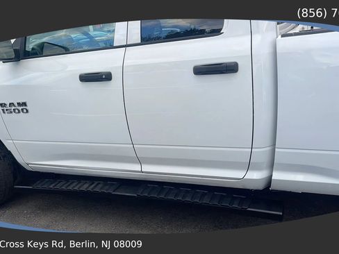 Used 2017 RAM 1500 Express w/ Express Value Package AWD/4WD image 3