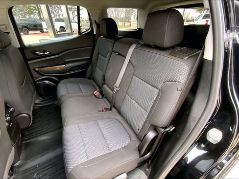 Used 2021 GMC Acadia SLE w/ LPO, Floor Liner Package image 20